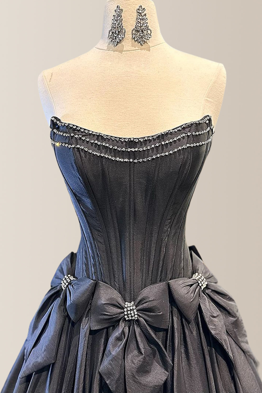 Black Princess A-Line Strapless Long Satin Prom Dress with Bowknot