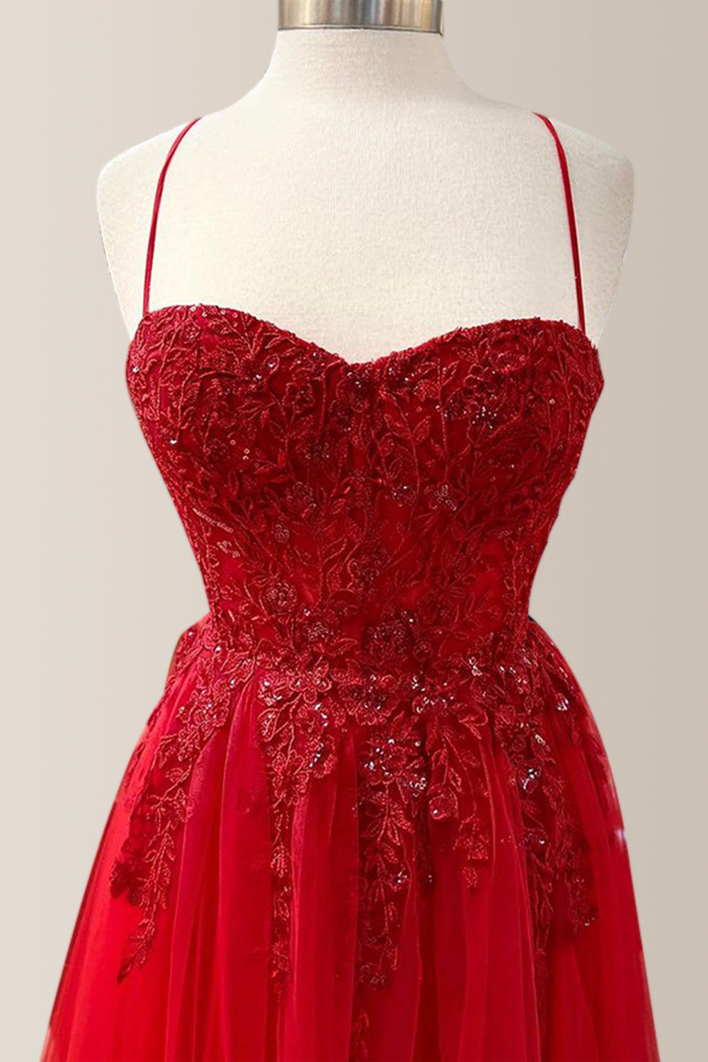 Lovely Red A-Line Spaghetti Straps Long Tulle Prom Dress with Appliques