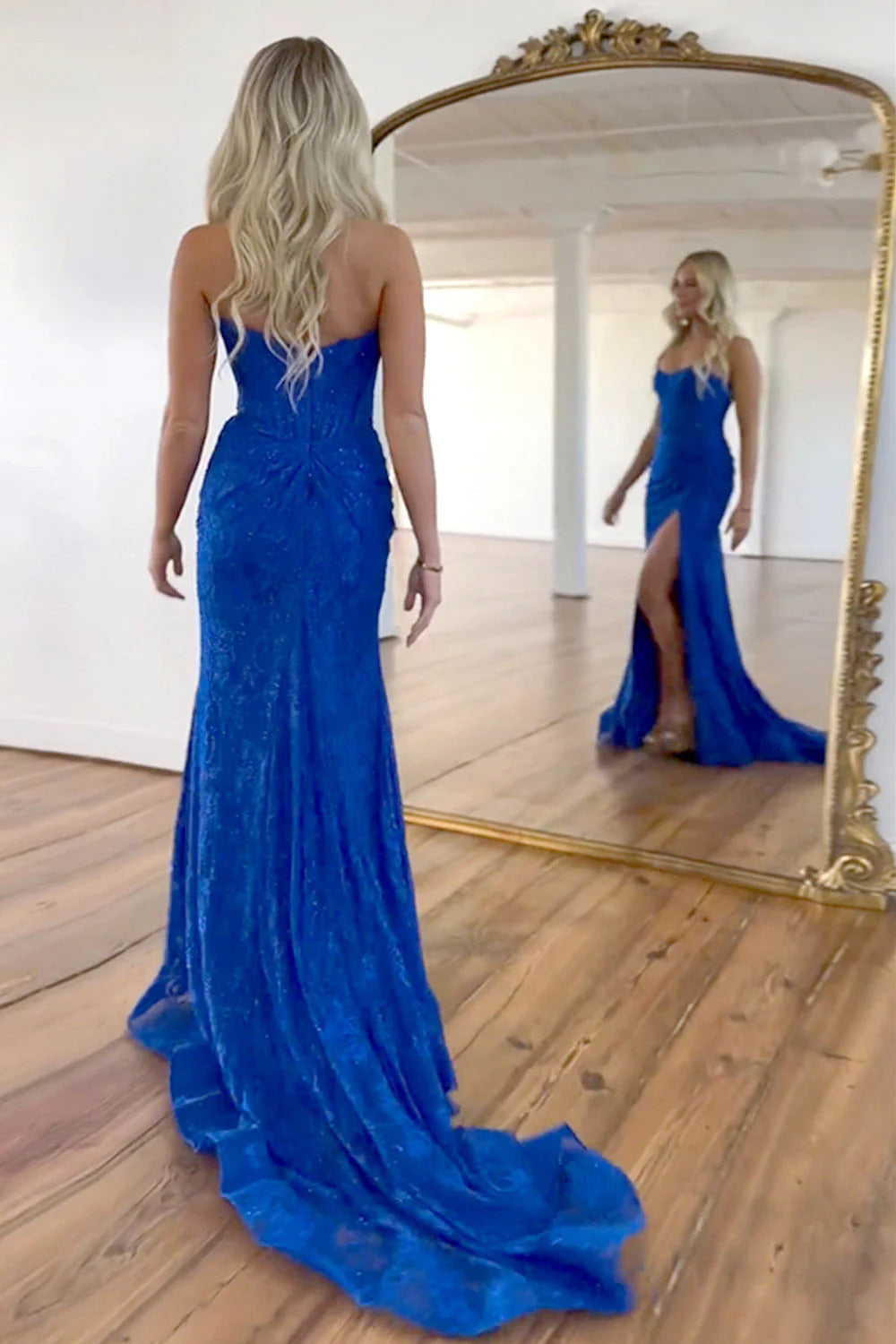 Stunning Mermaid Strapless Sweep Train Lace Prom Dress With Slit